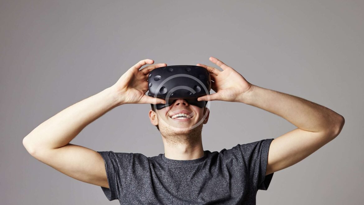 How Do Virtual Reality Glasses Work?